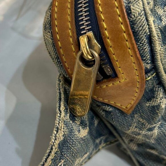Authentic LOUIS VUITTON Monogram Denim Bum Bag Waist Bag Pouch Blue - Picture 15 of 16